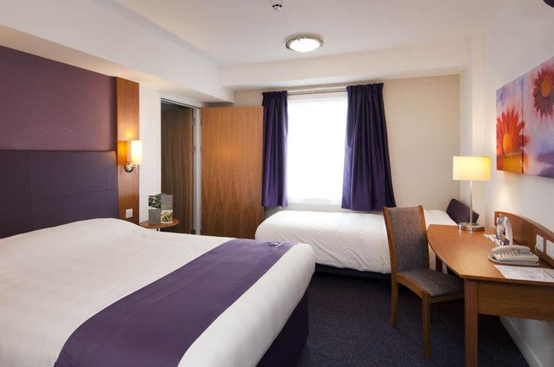 Premier Inn Edinburgh Bagian luar foto